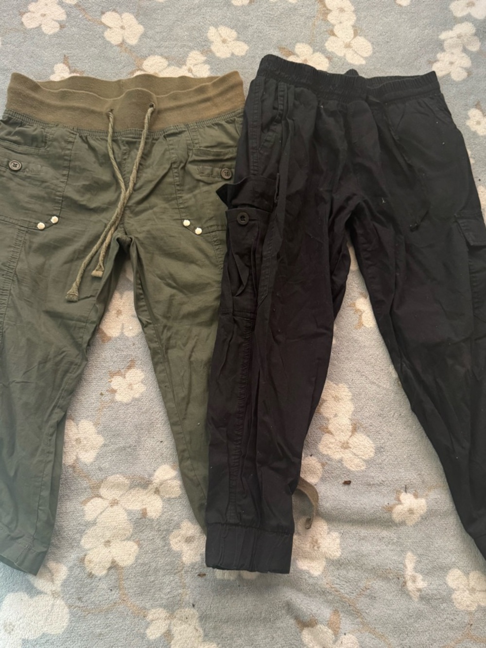 Women's small Cargo Capri bundle - Olive & Black Utility Style